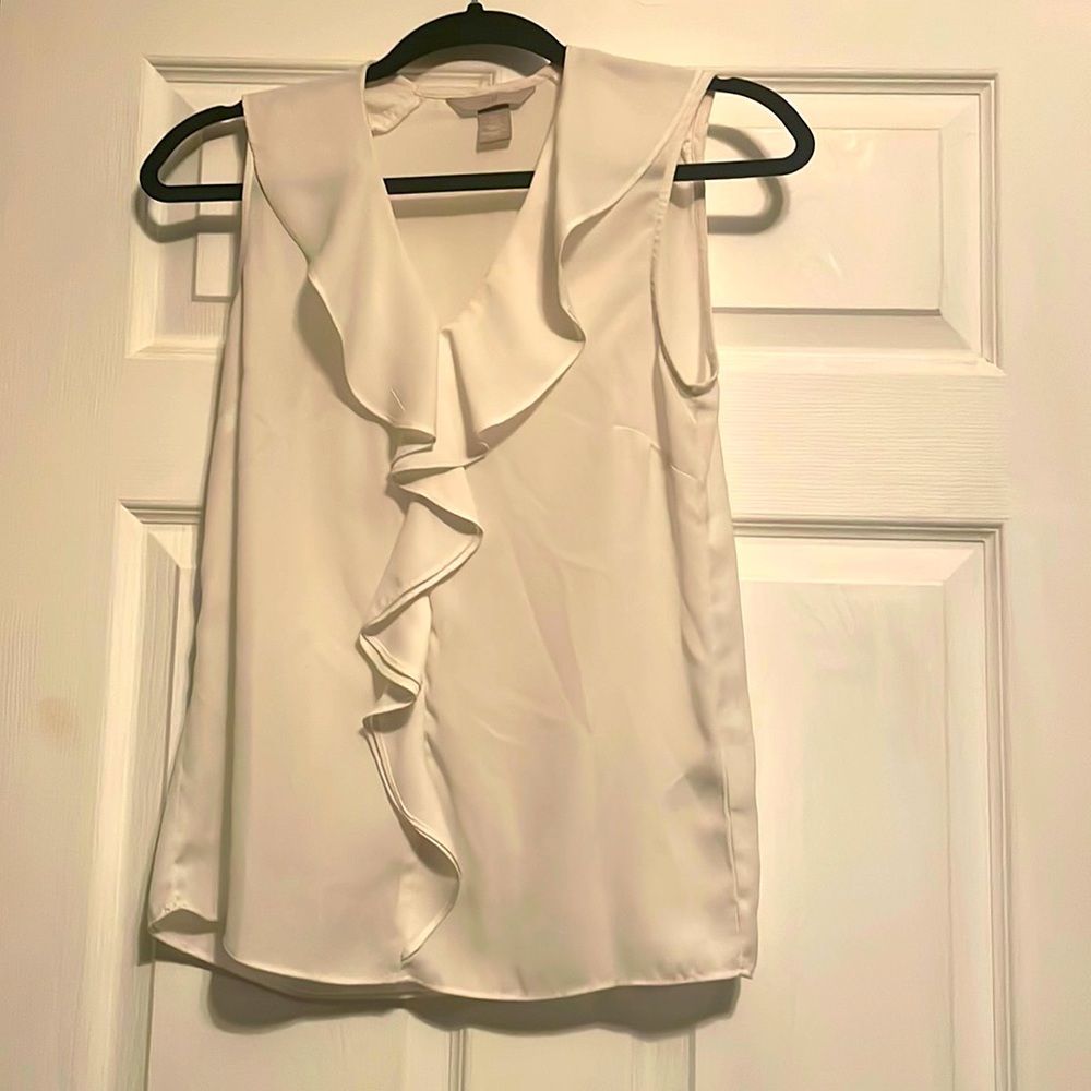 Size 0 H&M Sleeveless White Blouse